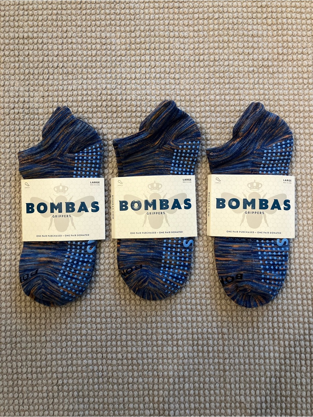 Bombas Men’s Gripper Ankle Socks - Navy with Orange Accents